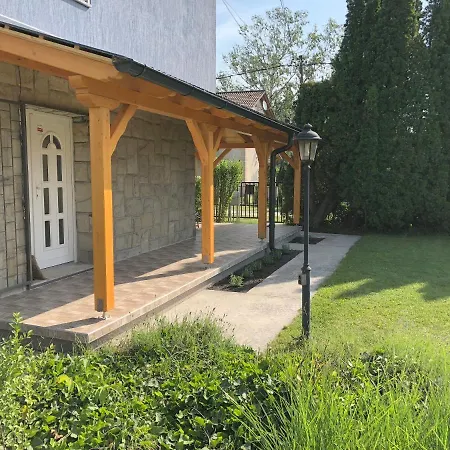 Vila Seregely Haz Balatonfenyves